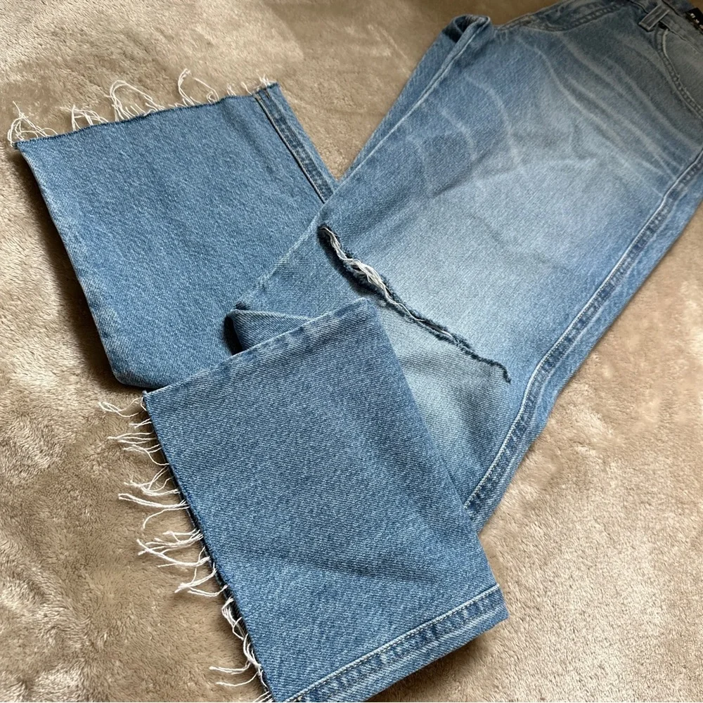 Fashion Nova Bella Distressed Boyfriend jeans - Picture 4 of 5